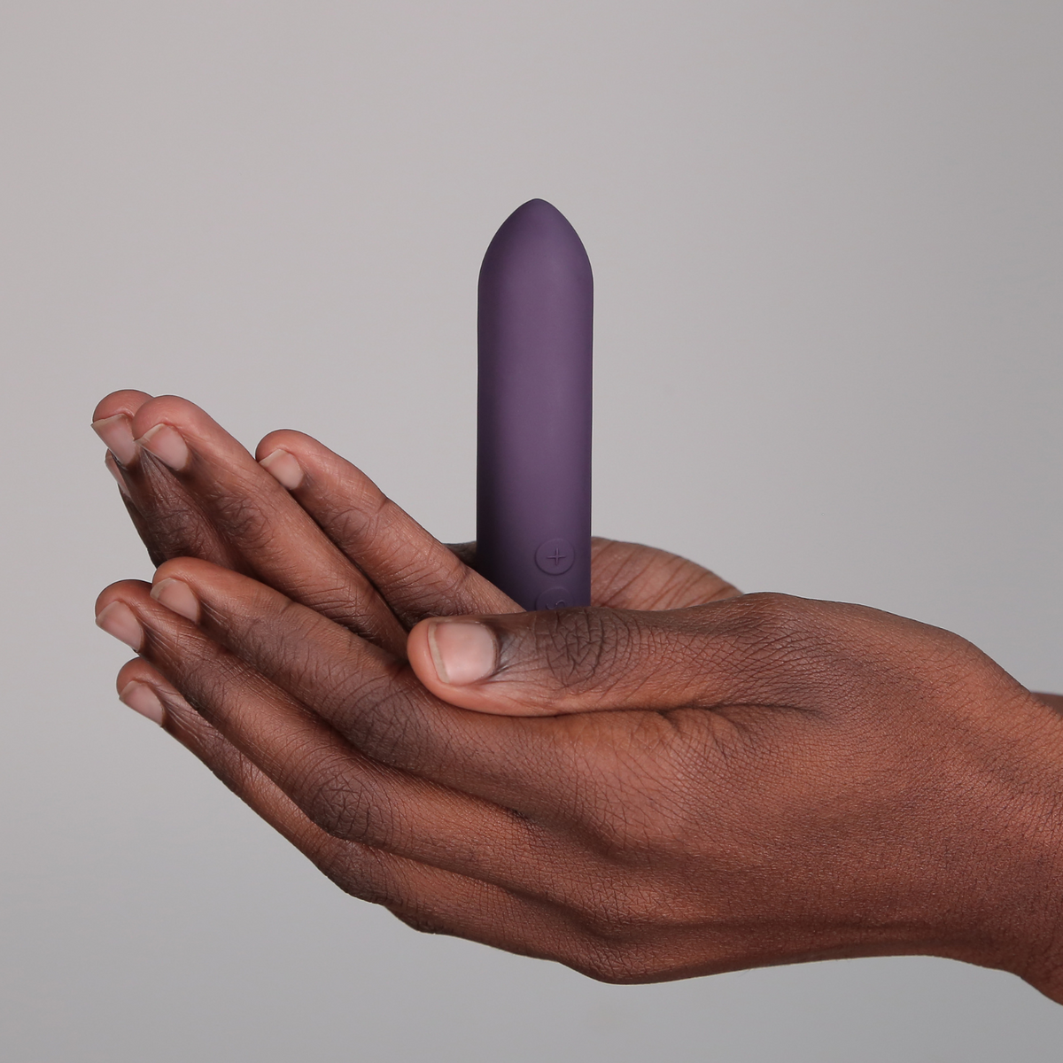 Classic Bullet Vibrator | Soft Precision, Hands-Free Option
